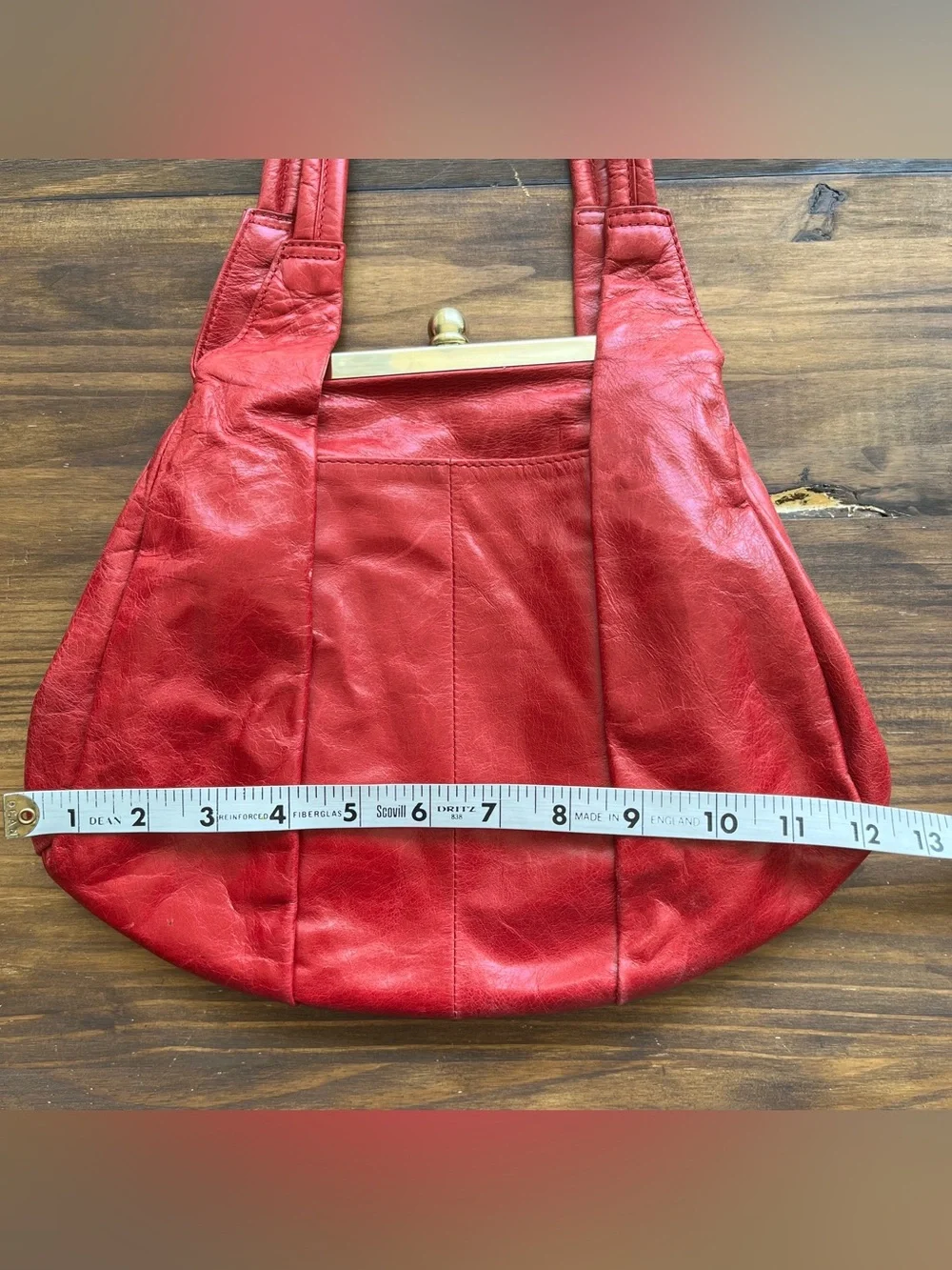Hobo International Purse Red Leather Bag Gold Clasp Pockets Retro‎ Look Medium